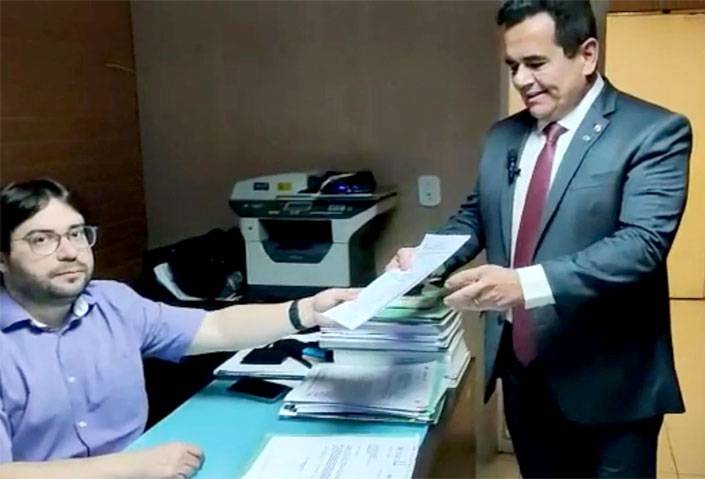 Base do Governo dá toco na oposição e protocola CPI dos Combustíveis na Alepi